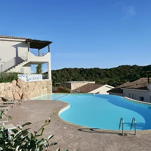 Con Piscina A 4 Km Da Baja Sardinia Aparthotel Cala Bitta